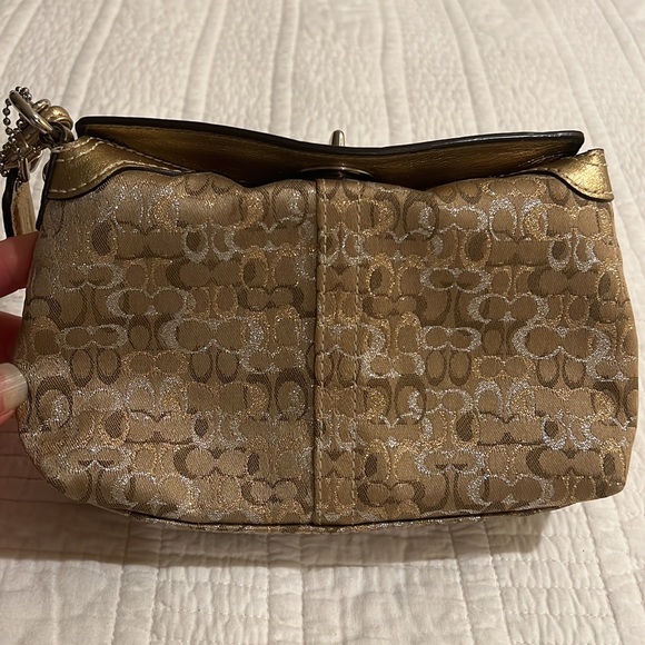 Coach clutch /wristlet in classic C print. Gold & silver with a hint of sparkle - Picture 2 of 8